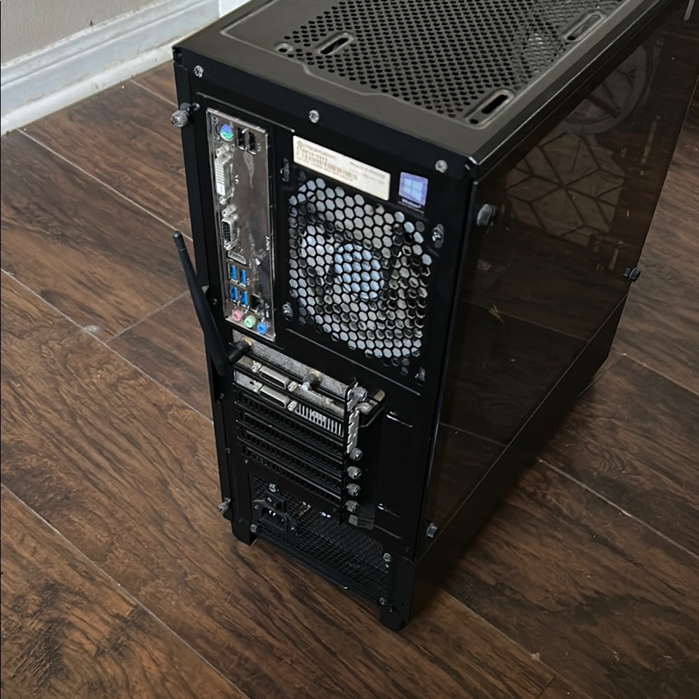 Cyberpower pc - Picture 3 of 5